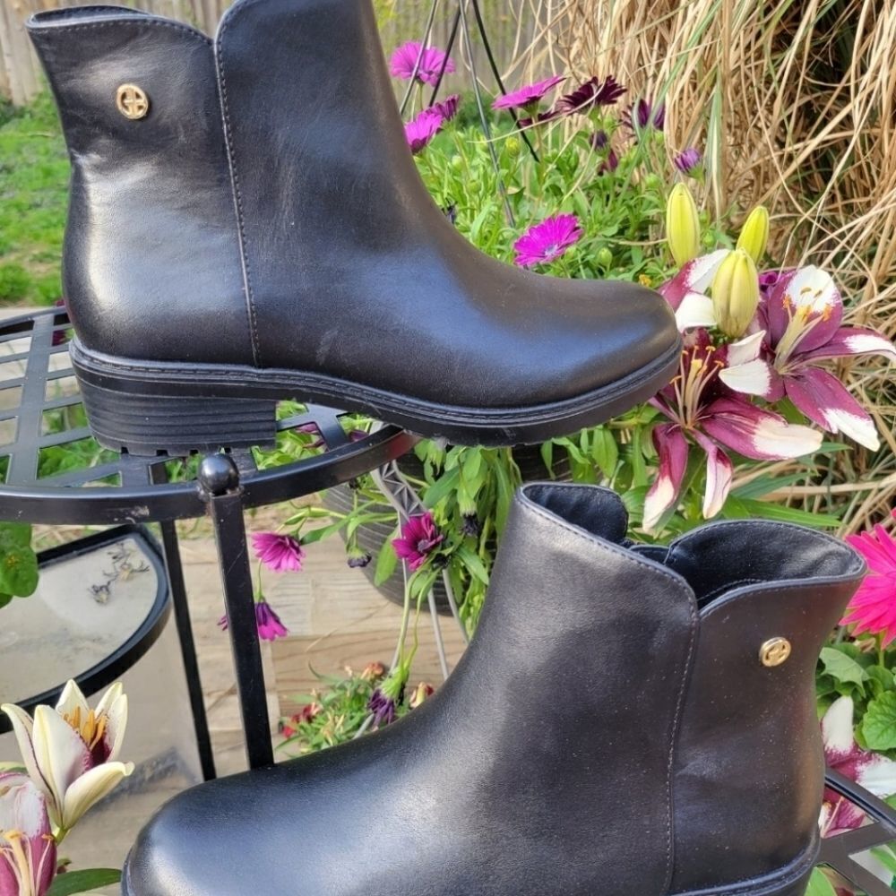 Giani Bernini Briarr Booties‎
